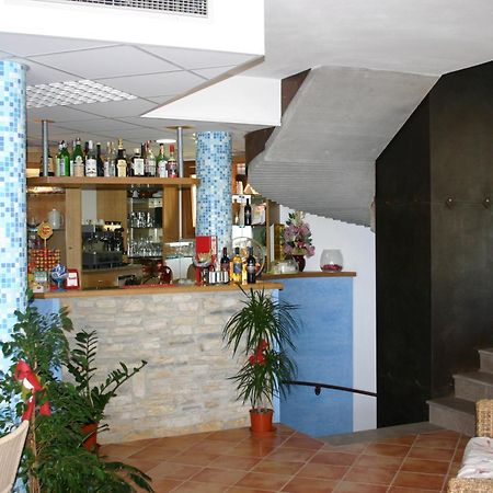 Hotel Villa Tramonto Direttamente Sul Mare San Vincenzo Dış mekan fotoğraf