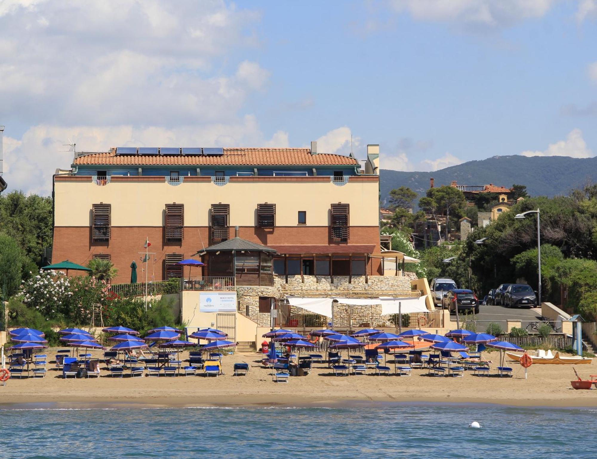 Hotel Villa Tramonto Direttamente Sul Mare San Vincenzo Dış mekan fotoğraf