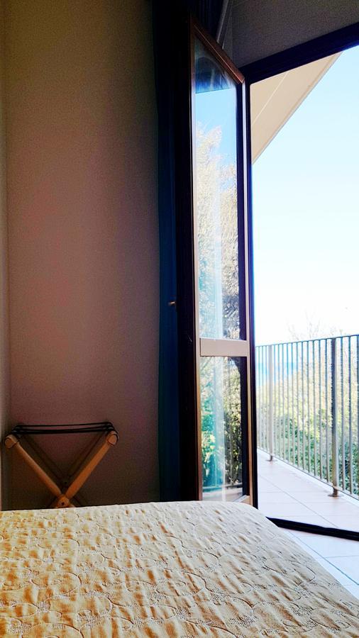 Hotel Villa Tramonto Direttamente Sul Mare San Vincenzo Dış mekan fotoğraf